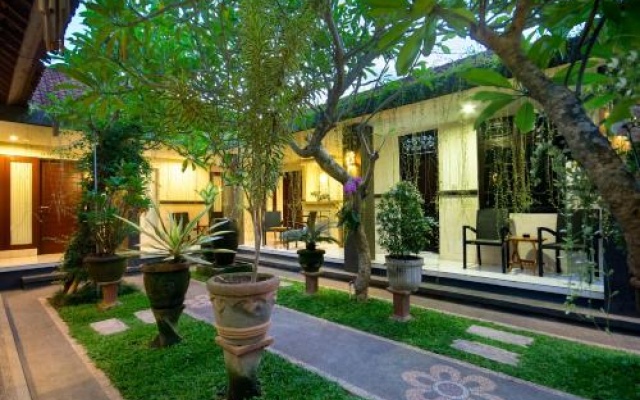 Made Arsa Homestay – Outside – Ubud