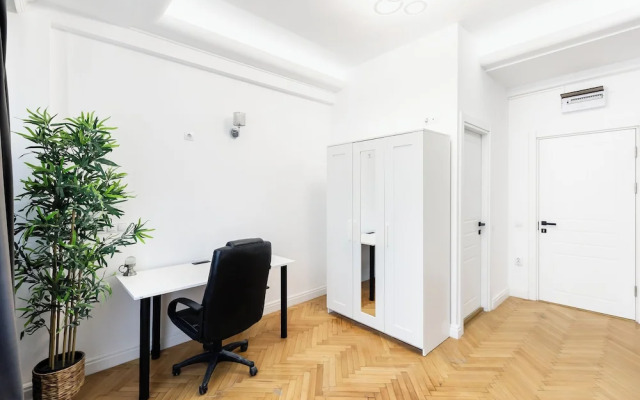 Bucharest Studios Monaco Room