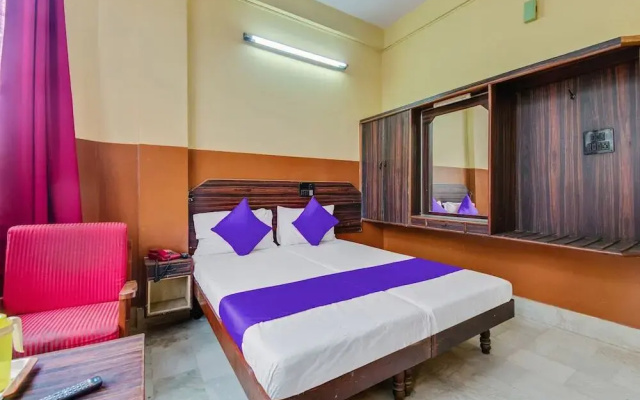 Hotel Pawansree Deluxe Lodge by OYO Rooms