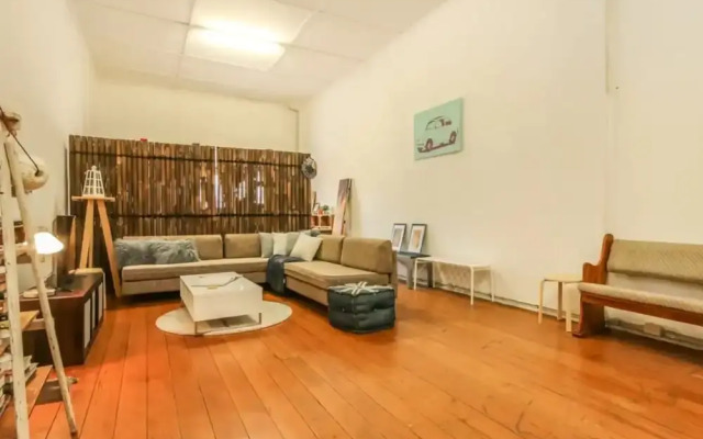 Unique 3 Bedroom Apartment In Woolloongabba