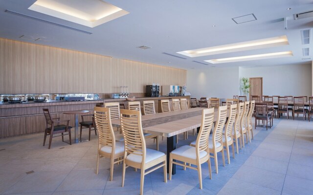 Kariyushi LCH Resort