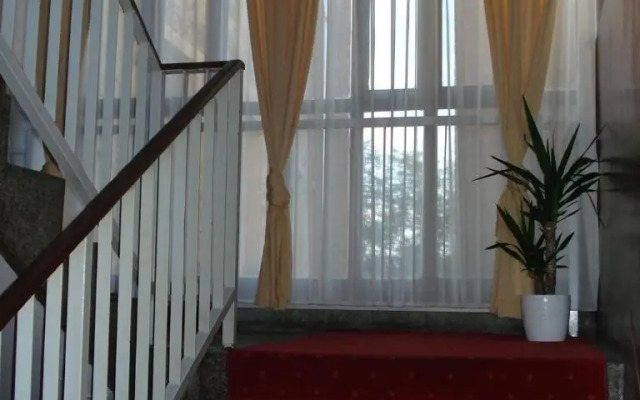 Hotel Bijela Ruza