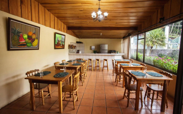 Mar Inn Bed & Breakfast