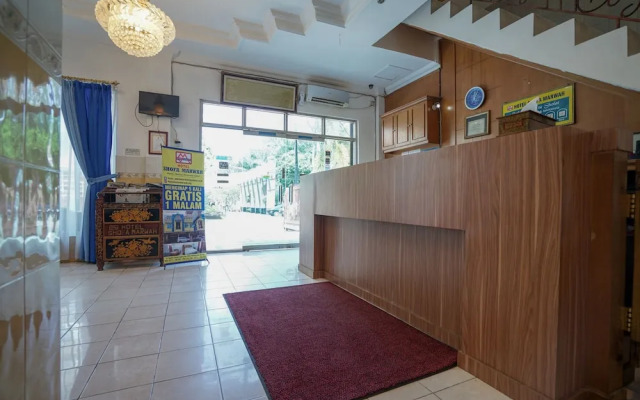 Super OYO 1173 Hotel Shofa Marwah