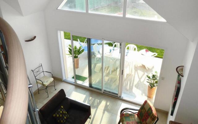 Semi-detached House, Penestin