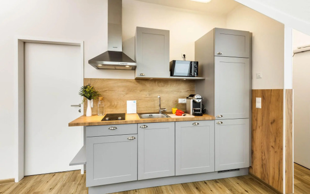 Jimmy's Apartments Lory