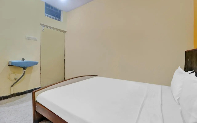 Spot On 80459 Deccan Residency