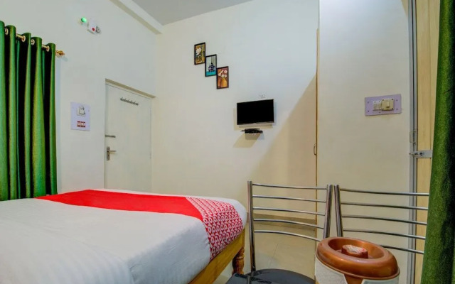 Viraj Hotel By OYO Rooms