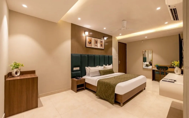 Saltstayz Premier - Paschim Vihar