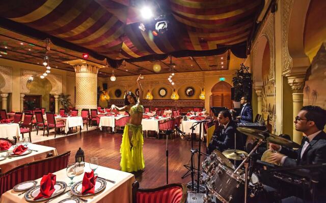 Отель Corniche Abu Dhabi