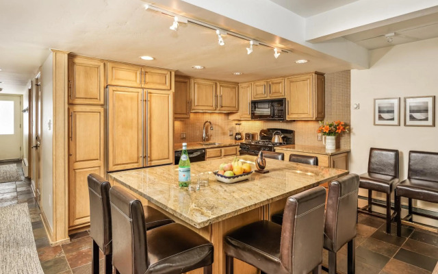 Standard 2 Bedroom - Aspen Alps #206