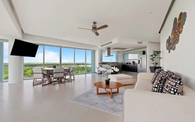 Beautiful Beachfront Apartments