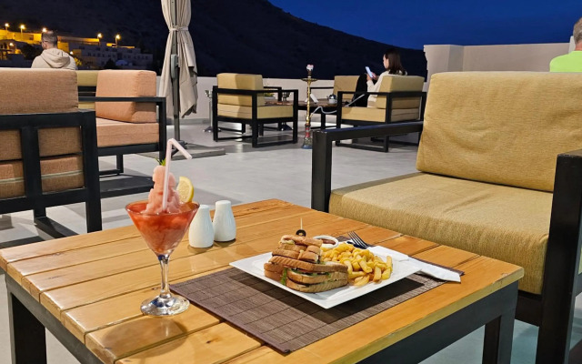 Edom Hotel