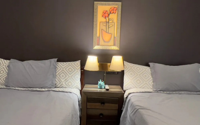 Monashee Motel