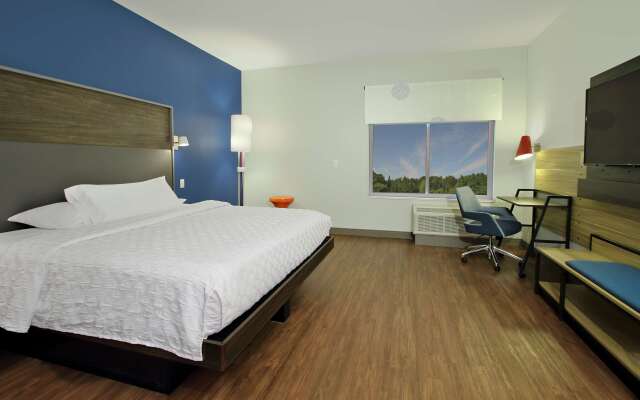 Tru by Hilton Mobile