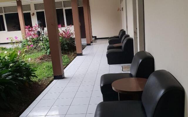 Hotel Cisarua Indah