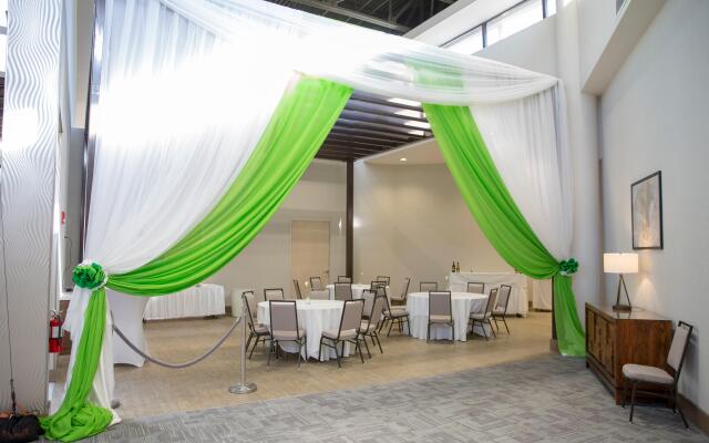 Holiday Inn Orlando International Airport by IHG