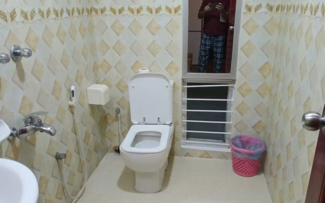 Hotel Holy City BD