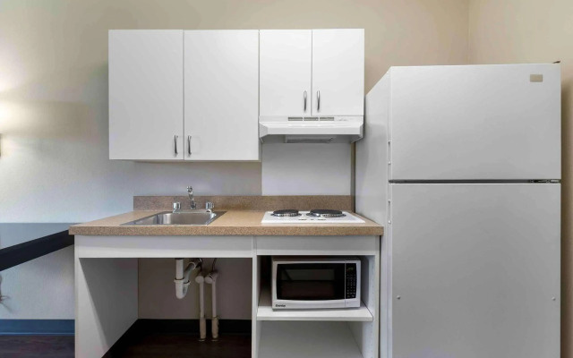 Extended Stay America Select Suites Chicago Hanover Park