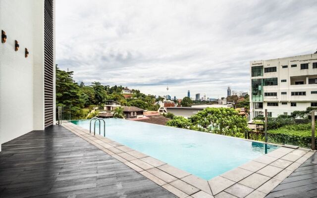 Changkat Duta Luxury Villa