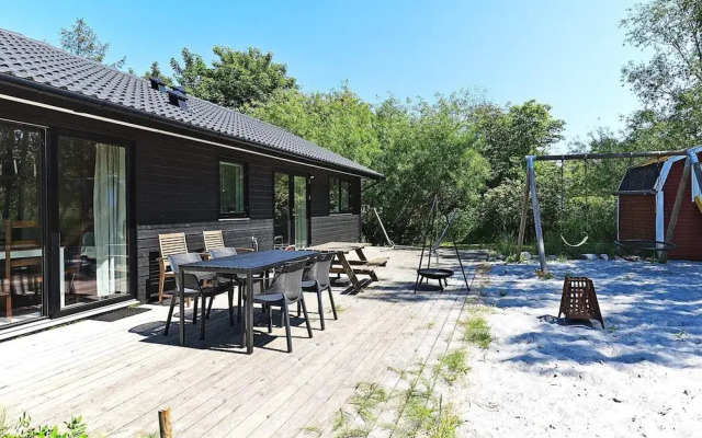6 Person Holiday Home in Stege