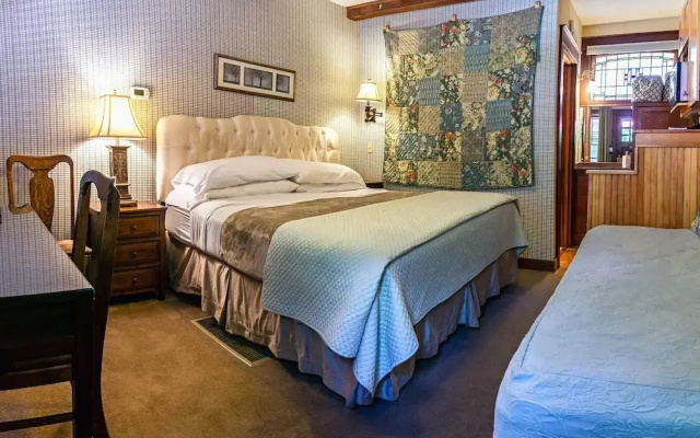 A Cowslip's Belle Inn