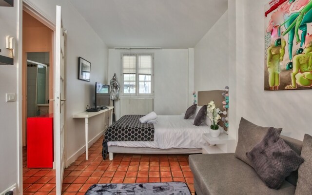 26 - Best Studio of Montorgeuil District