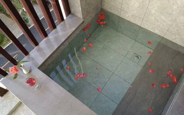 Tengchong Yuegu Hot Spring Homestay