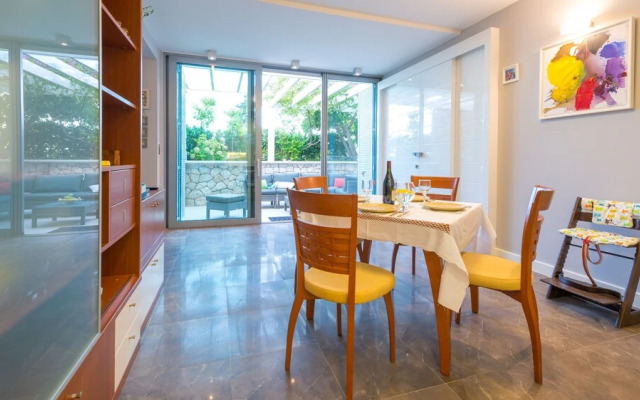 Apartment Mair