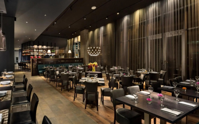 Twelve Downtown, Autograph Collection
