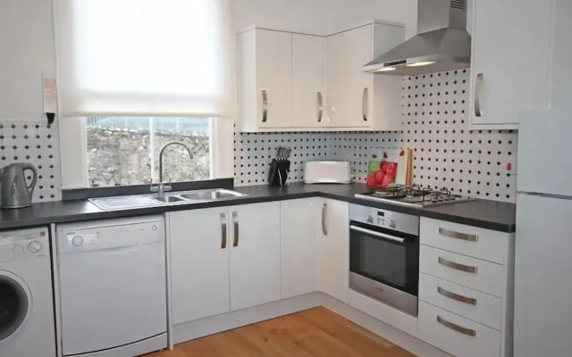 4 Glenthorne House