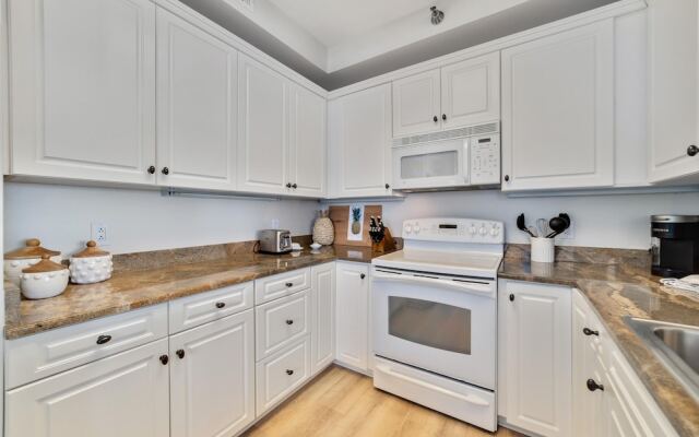 Beach Colony West 6D