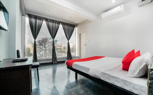 OYO 45138 Hady Inn