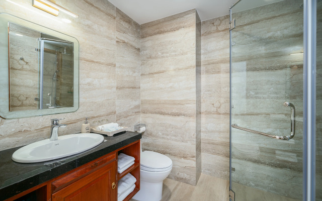 Sunny Ocean Hotel & Spa