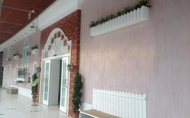 Sunrise Garden Art Hotel