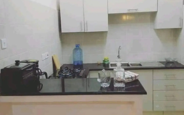 Lux Suites Seville Residency Bamburi