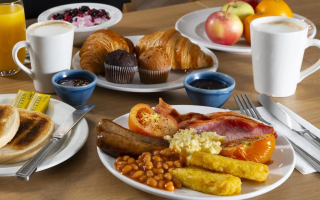 Express Holiday Inn Swansea M4/J43