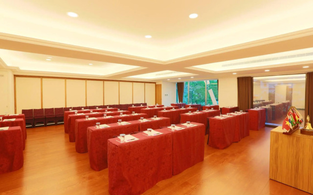 Happiness Inn Xinzhuang