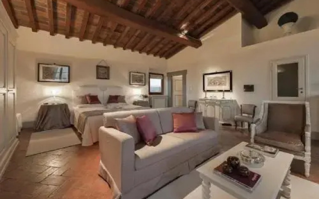 Maggio Tower View Halldis Apartment