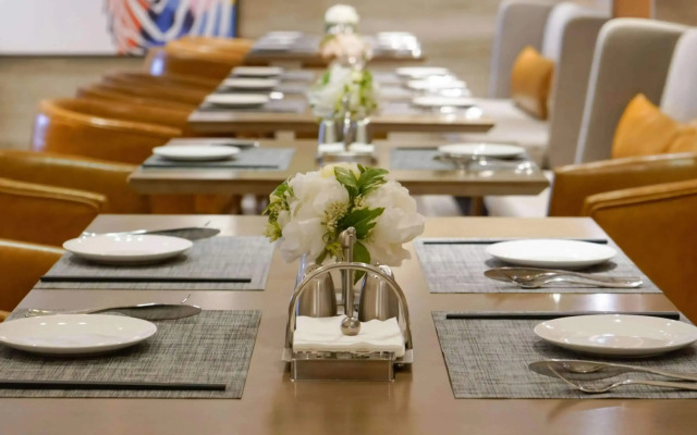 Paco Business Hotel Datang Metro Station