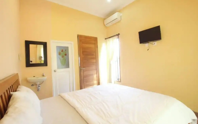 Capital O 94011 Binhari Guest House