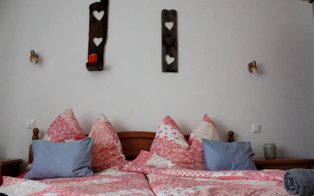 Varga Borbarát Vendégház Apartmanok