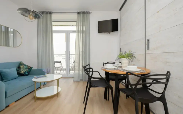 Apartment With Bath in Warsaw by Renters