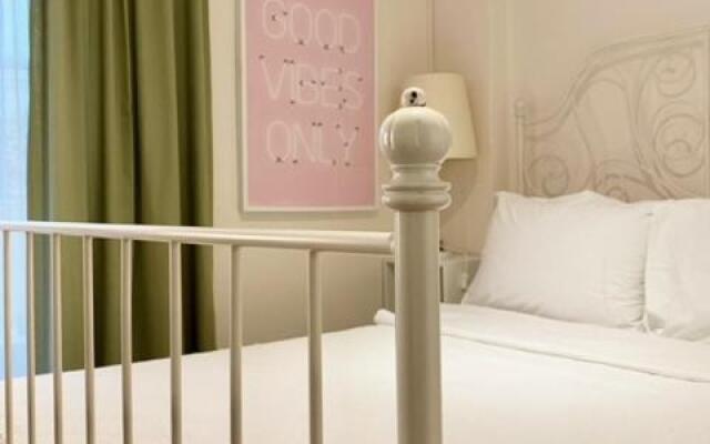Seaside comfy apartment/ Palaio Faliro