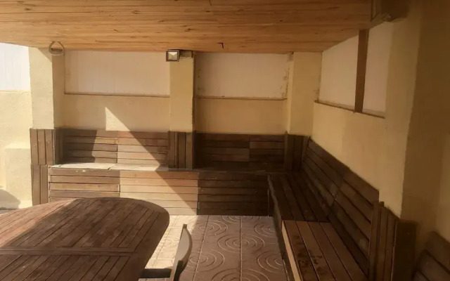 House With Large Private Pool Near the Beach