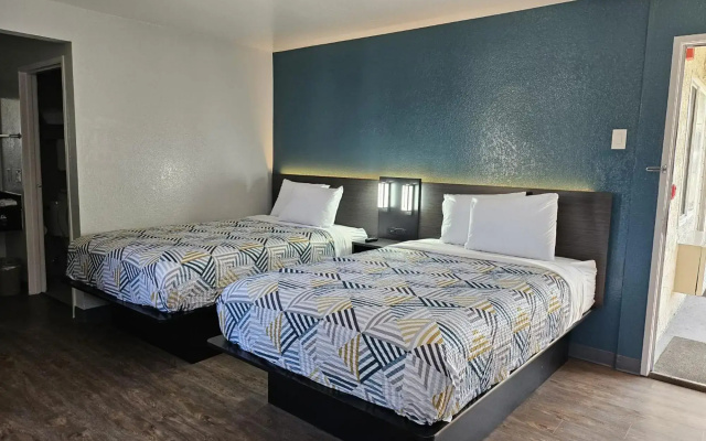 Motel 6 Westminster, CA - North