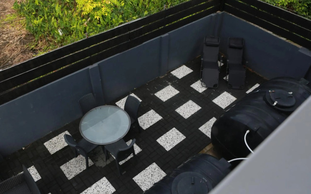 Donfarsha Apartments