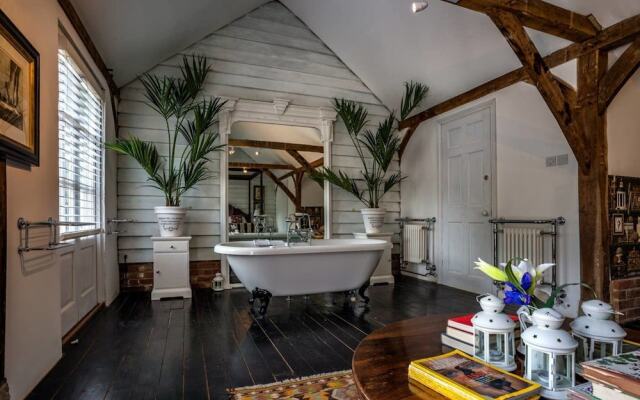 Captain's House / 9-bed Home on Osea Island, Essex