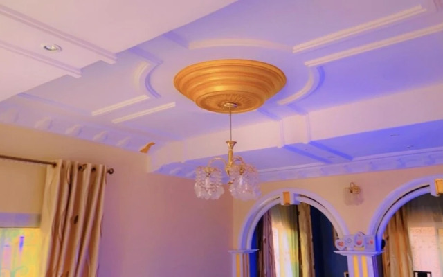 Stunning 3-bedrooms Guesthouse in Limbe Cameroon