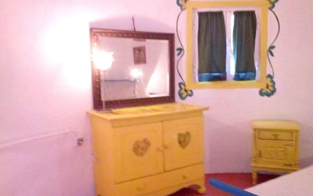 House With one Bedroom in Nazaré, With Pool Access, Furnished Garden a